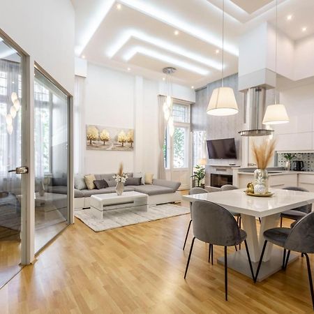 Luxurious & Spacious Downtown Residence In Liszt Ferenc Square Budapest Exterior photo