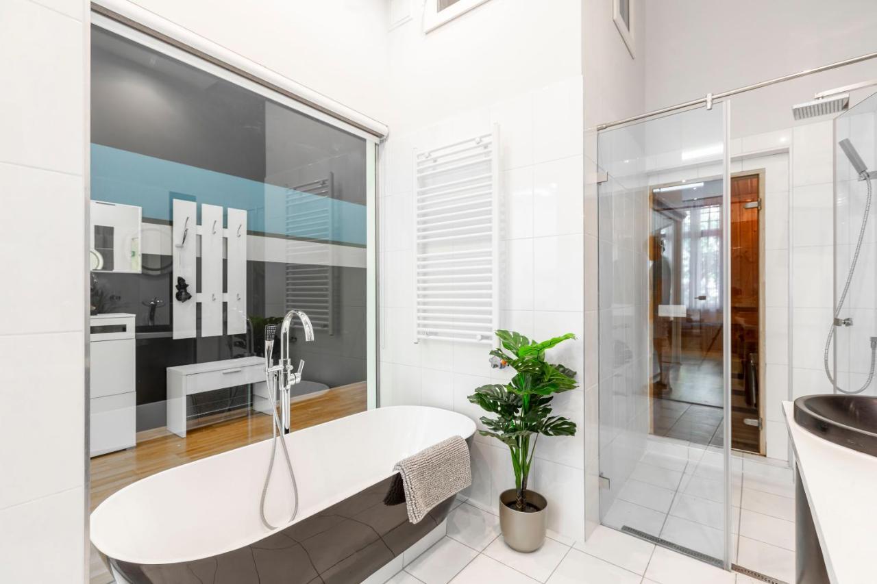 Luxurious & Spacious Downtown Residence In Liszt Ferenc Square Budapest Exterior photo